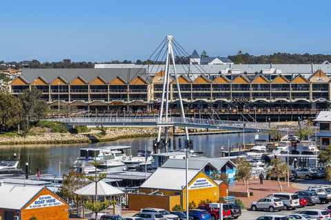 A 406 FANTASTIC OCEAN BEACH And MARINA VIEW APT - MANDURAH - Accommodation Port Macquarie 23
