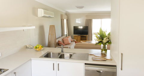The Marina Hotel - Mindarie - Accommodation Port Macquarie 24