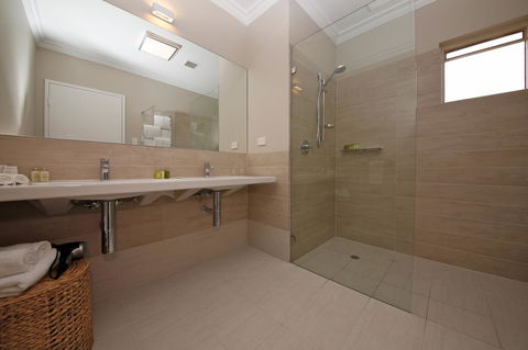 The Marina Hotel - Mindarie - Accommodation Port Macquarie 15