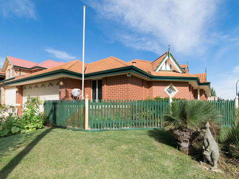 Ascot On Swan Bed & Breakfast - Accommodation Port Macquarie 11