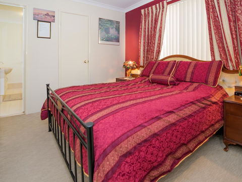 Ascot On Swan Bed & Breakfast - Accommodation Port Macquarie 2