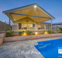 20 Madaffari Drive - Pool and Jetty - Accommodation Port Macquarie
