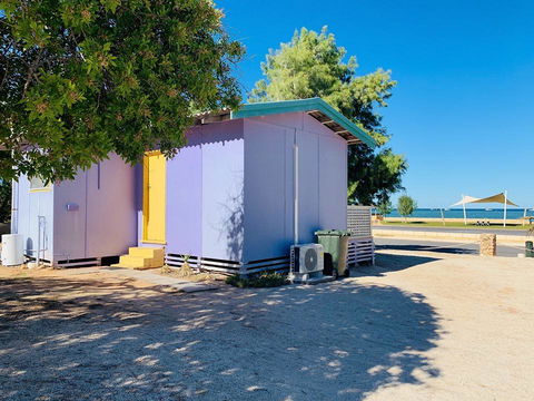 Shark Bay Cottages - Accommodation Port Macquarie 40