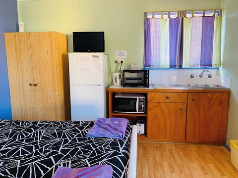 Shark Bay Cottages - Accommodation Port Macquarie 22