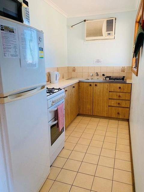 Shark Bay Cottages - Accommodation Port Macquarie 3