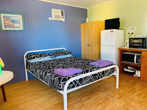Shark Bay Cottages - Accommodation Port Macquarie 24