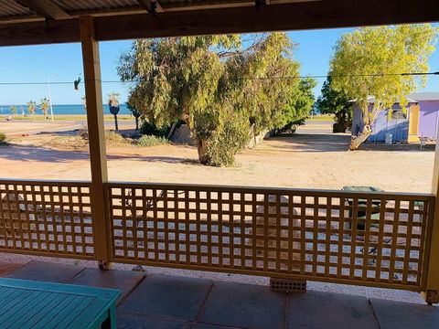 Shark Bay Cottages - Accommodation Port Macquarie 5