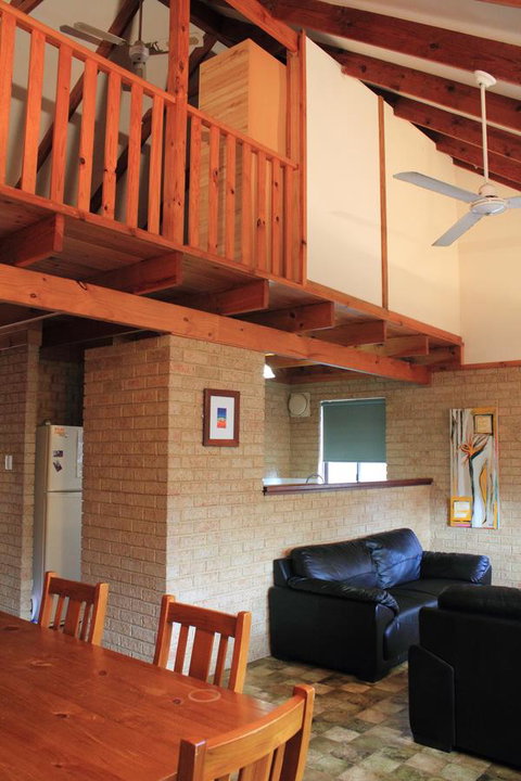 Kestrel Chalets - Accommodation Port Macquarie 16