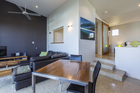 Aquatic Visions - Accommodation Port Macquarie 11
