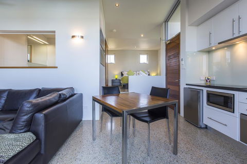 Aquatic Visions - Accommodation Port Macquarie 12