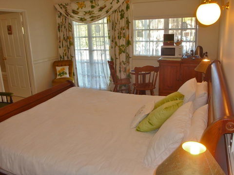 Lanterns Retreats - Accommodation Port Macquarie 9