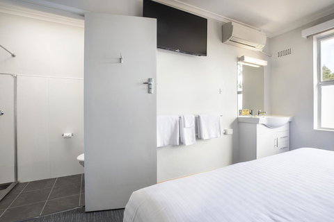 Nightcap At Carlyle Hotel - Accommodation Port Macquarie 2