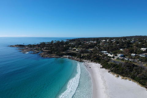 BINALONG BEACH COTTAGE Beachfront At Bay Of Fires Next To Restaurant - Accommodation Port Macquarie 10