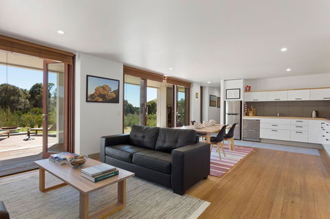 Tamar Solar Home - Accommodation Port Macquarie 7
