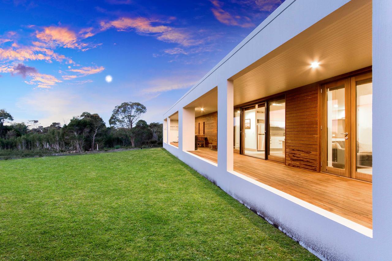 Greens Beach TAS Accommodation Port Macquarie