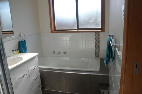 Modern 2 Bedroom Appartment - Accommodation Port Macquarie 9