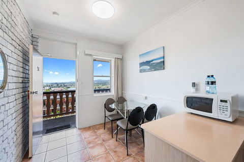 Coach House Launceston - Accommodation Port Macquarie 11