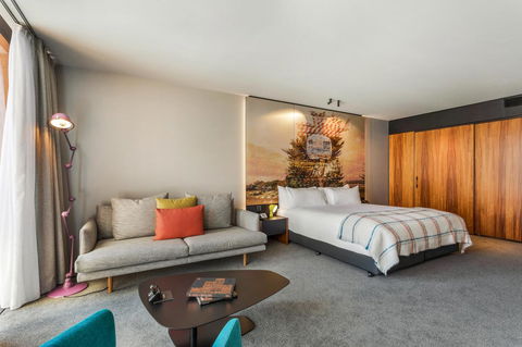 MACq 01 Hotel - Accommodation Port Macquarie 1