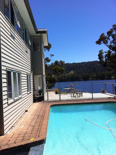 Anchorage Waterfront Retreat - Accommodation Port Macquarie 25