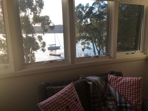 Anchorage Waterfront Retreat - Accommodation Port Macquarie 12