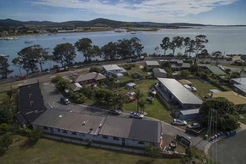 Georges Bay Apartments - Accommodation Port Macquarie 25