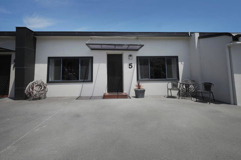 Georges Bay Apartments - Accommodation Port Macquarie 31