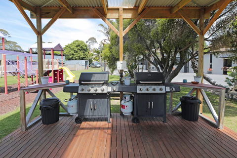 Georges Bay Apartments - Accommodation Port Macquarie 40