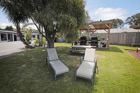 Georges Bay Apartments - Accommodation Port Macquarie 39