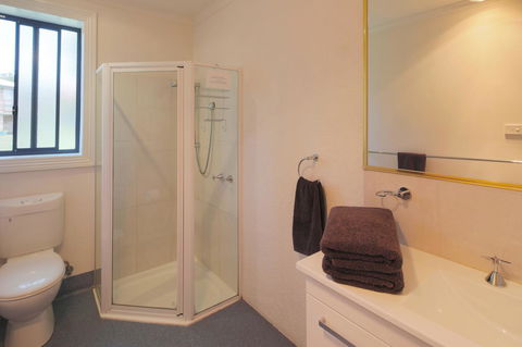 Georges Bay Apartments - Accommodation Port Macquarie 32