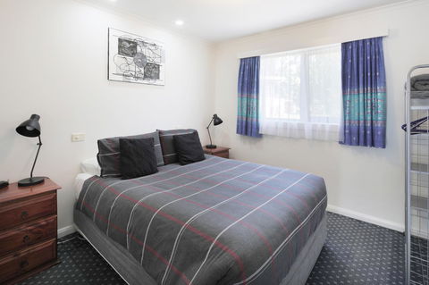 Georges Bay Apartments - Accommodation Port Macquarie 37