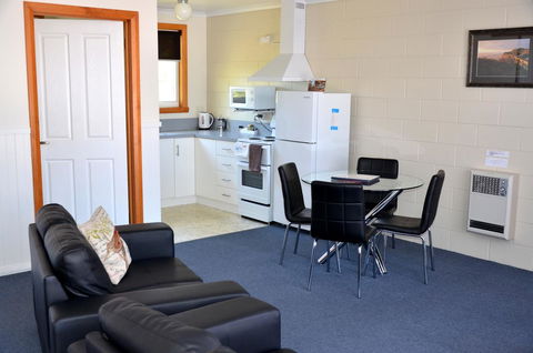 Castaway Holiday Apartments - Accommodation Port Macquarie 23
