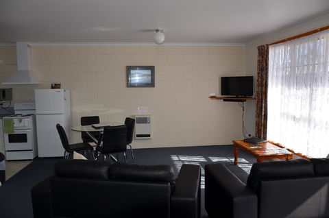Castaway Holiday Apartments - Accommodation Port Macquarie 14