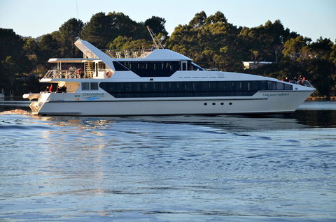 Castaway Holiday Apartments - Accommodation Port Macquarie 1
