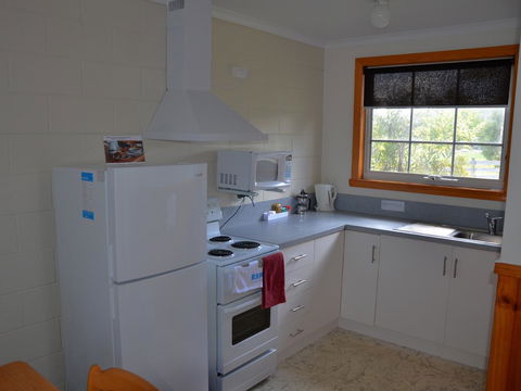 Castaway Holiday Apartments - Accommodation Port Macquarie 28