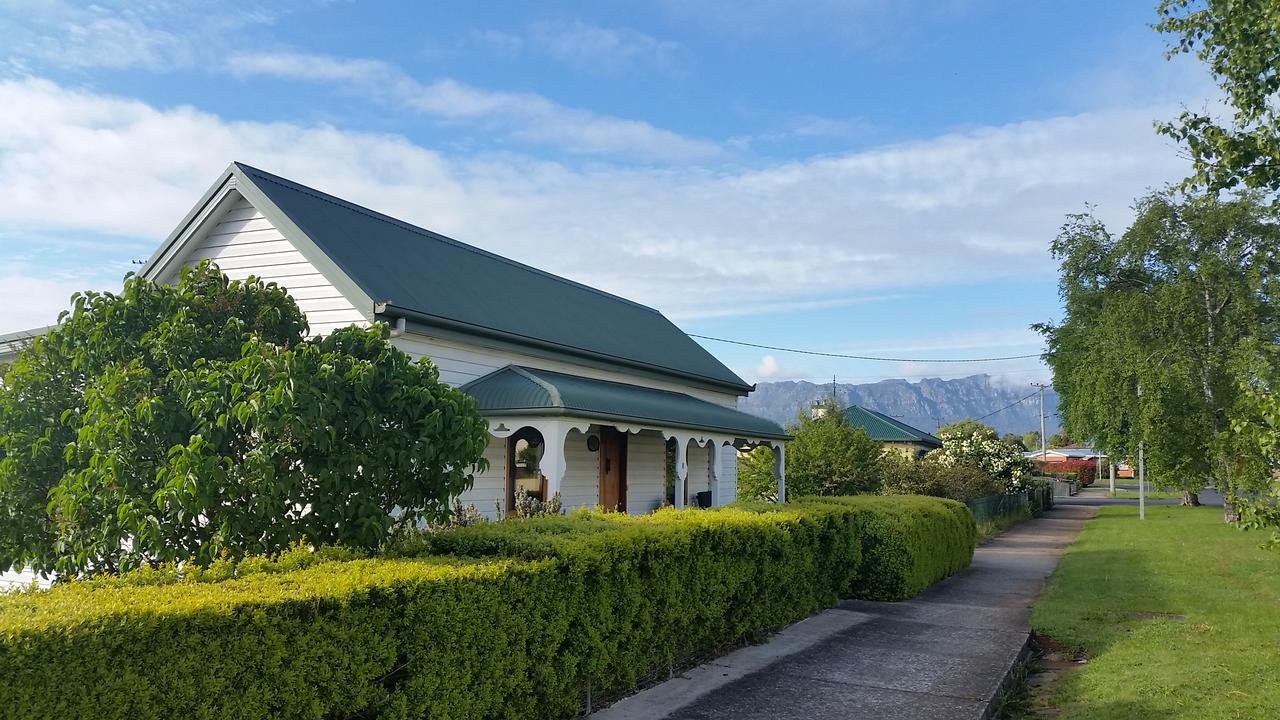 Sheffield TAS Accommodation Port Macquarie