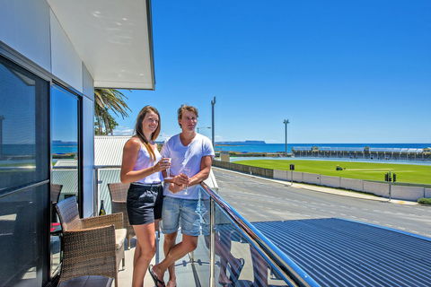 Burnie By The Bay Apartments - Accommodation Port Macquarie 10