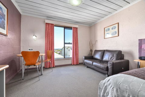 Balmoral On York - Accommodation Port Macquarie 0