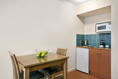 Hobart Waterfront Apartments - Accommodation Port Macquarie 11