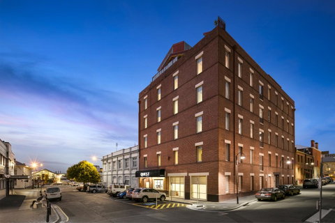 Hobart Waterfront Apartments - Accommodation Port Macquarie 4