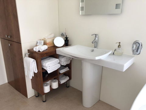 Richmond Bridge Accommodation â€œTwo The Bridgeâ€ - Accommodation Port Macquarie 14