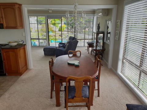 Garden By The Beach - Gateway To The East Coast, Close To Airport - Accommodation Port Macquarie 10