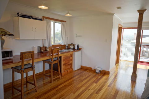 @ The Beach & Not Quite @ The Beach Holiday Cottages - Stanley - Accommodation Port Macquarie 4