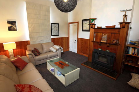 @ The Beach & Not Quite @ The Beach Holiday Cottages - Stanley - Accommodation Port Macquarie 13