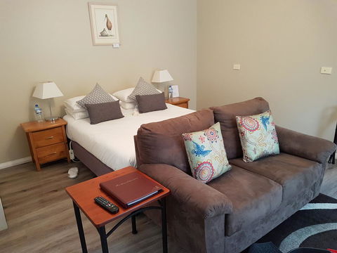 Oyster Cove Chalet - Accommodation Port Macquarie 15