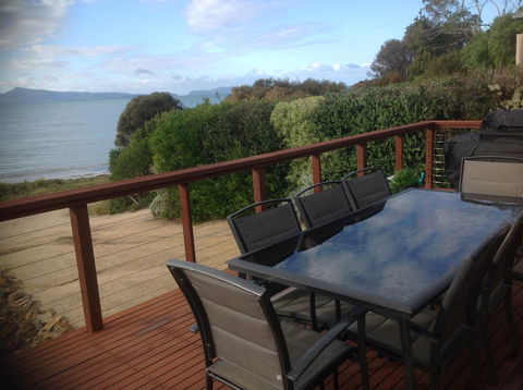 Swansea Beach House Oceanfront - Accommodation Port Macquarie 5