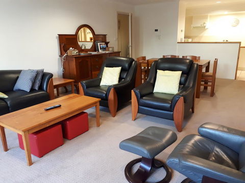 Jenatt Apartments Salamanca - Accommodation Port Macquarie 13