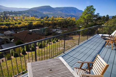 New Norfolk Apartment - Accommodation Port Macquarie 1