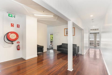 Newmarket Hotel - Accommodation Port Macquarie 3