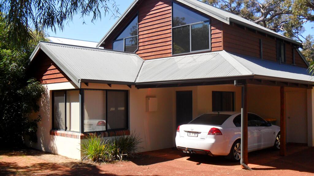 Paradise WA Accommodation Port Macquarie