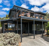 NICHE ON NOBLE - Ever Changing Vista - Accommodation Port Macquarie